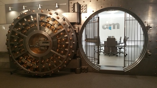 vault-1144249_640